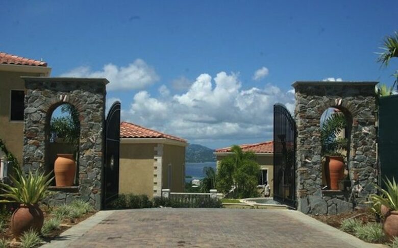 Entrance gate