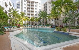 Charming Coastal Retreat in the Heart of West Palm Beach - West Palm Beach, Florida