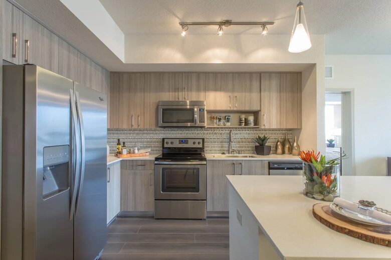 Charming Coastal Retreat in the Heart of West Palm Beach - West Palm Beach, Florida