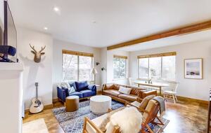 Stylish Sun Valley Retreat Near Slopes, Trails & Downtown Charm - Ketchum, Idaho