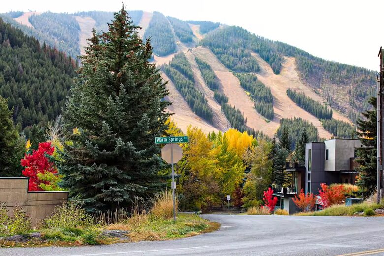 Stylish Sun Valley Retreat Near Slopes, Trails & Downtown Charm - Ketchum, Idaho
