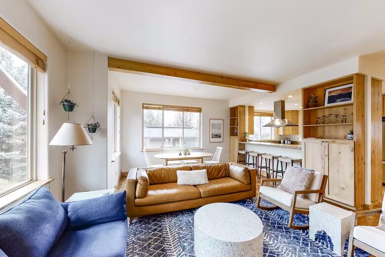 Stylish Sun Valley Retreat Near Slopes, Trails & Downtown Charm - Ketchum, Idaho