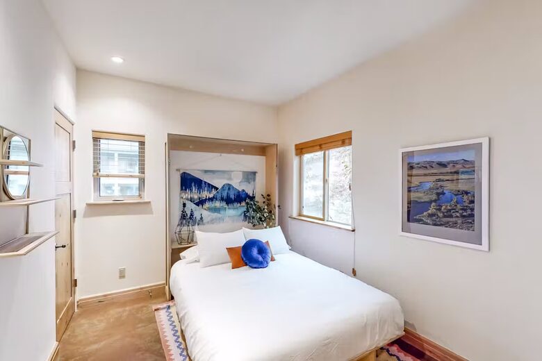 Stylish Sun Valley Retreat Near Slopes, Trails & Downtown Charm - Ketchum, Idaho
