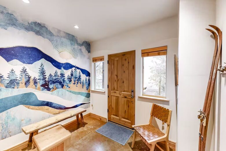 Stylish Sun Valley Retreat Near Slopes, Trails & Downtown Charm - Ketchum, Idaho