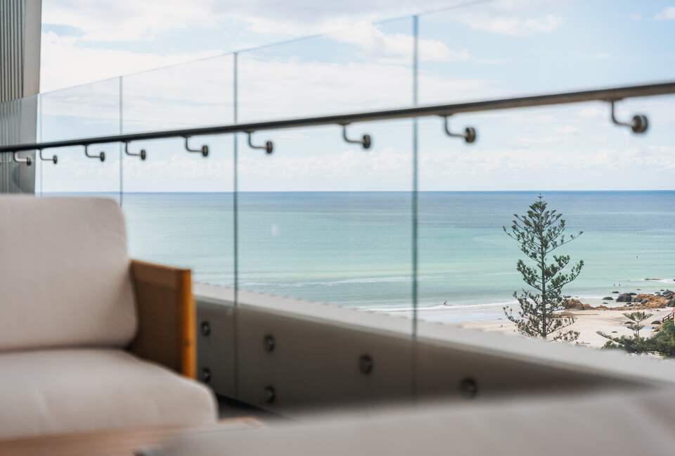 Elegant Sky-High Coastal Retreat Overlooking Kirra Beach - Gold Coast, Australia