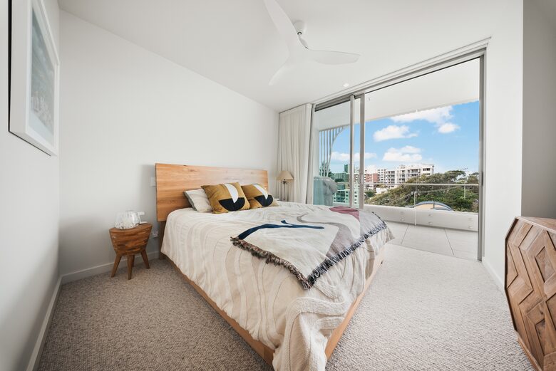Elegant Sky-High Coastal Retreat Overlooking Kirra Beach - Gold Coast, Australia