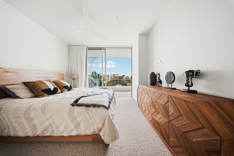 Elegant Sky-High Coastal Retreat Overlooking Kirra Beach - Gold Coast, Australia