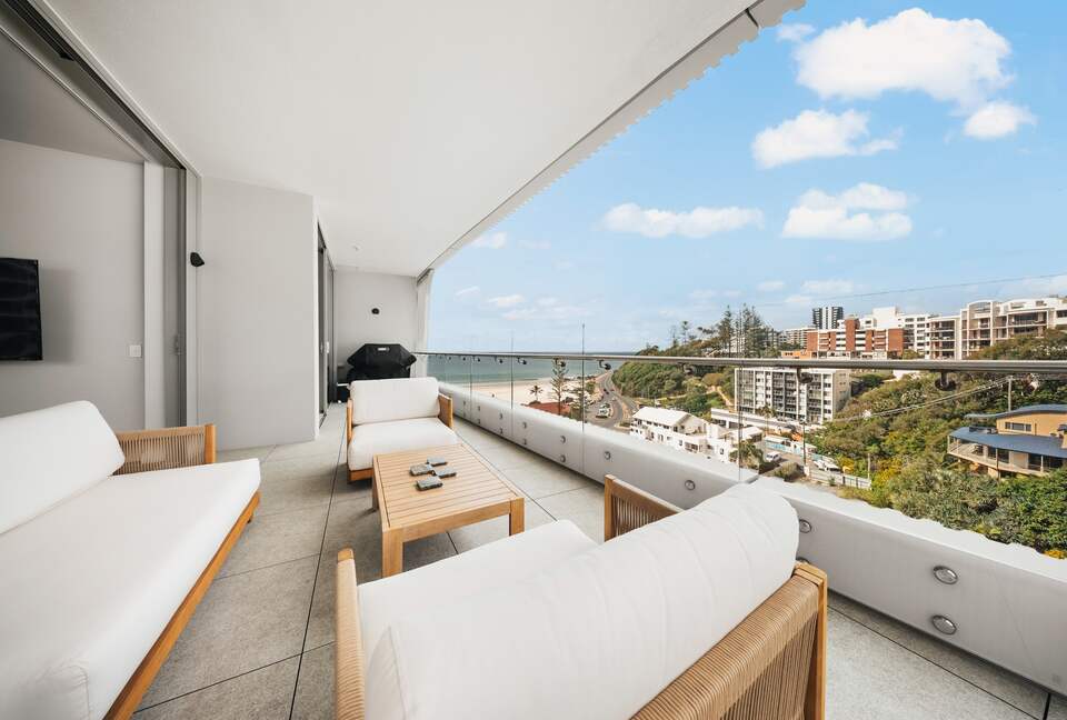 Elegant Sky-High Coastal Retreat Overlooking Kirra Beach - Gold Coast, Australia