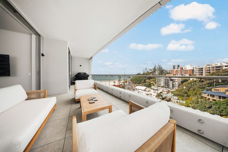 Elegant Sky-High Coastal Retreat Overlooking Kirra Beach - Gold Coast, Australia