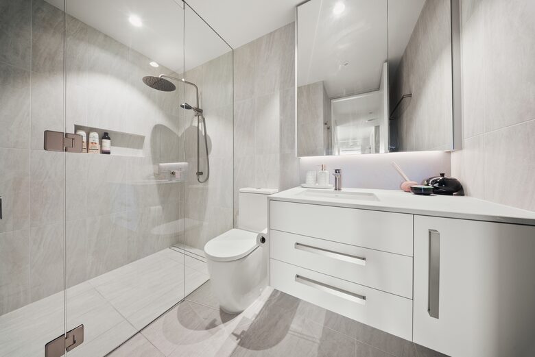 Elegant Sky-High Coastal Retreat Overlooking Kirra Beach - Gold Coast, Australia