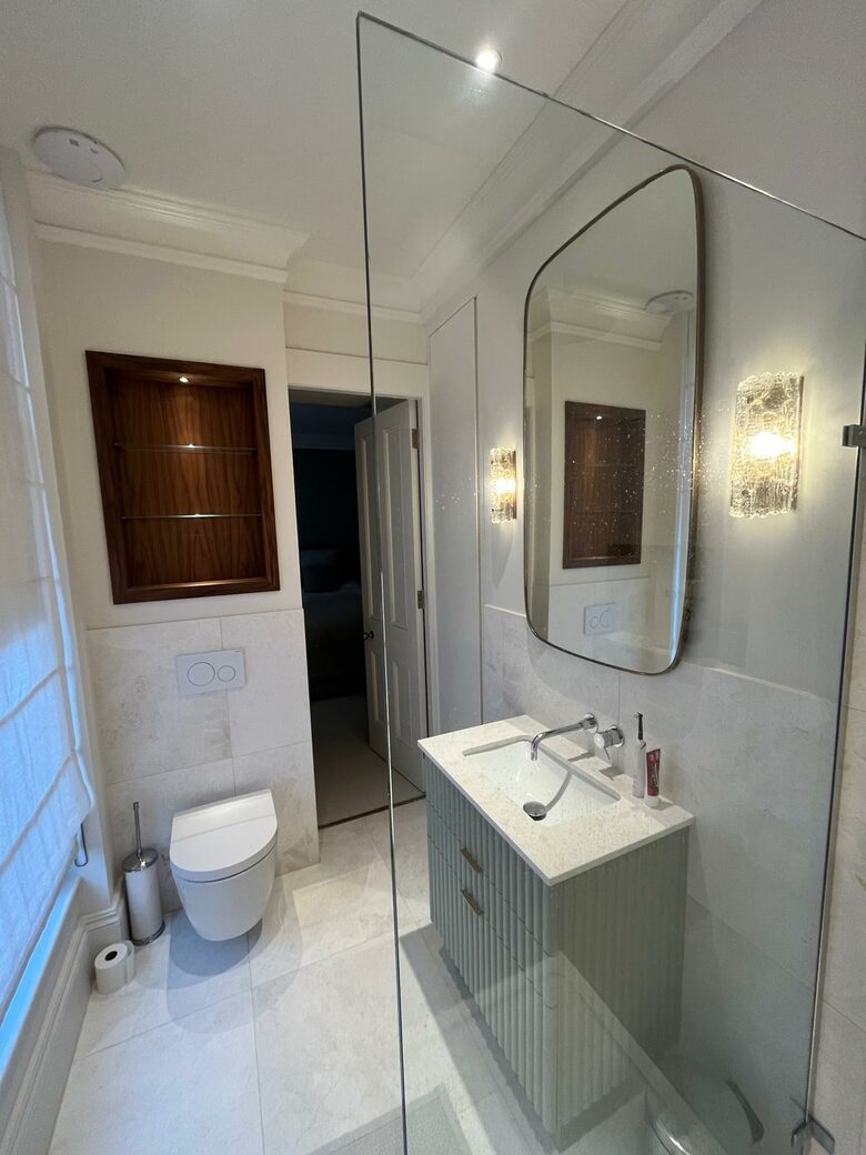 Luxurious Chelsea Retreat with Garden Square Access - London, United Kingdom