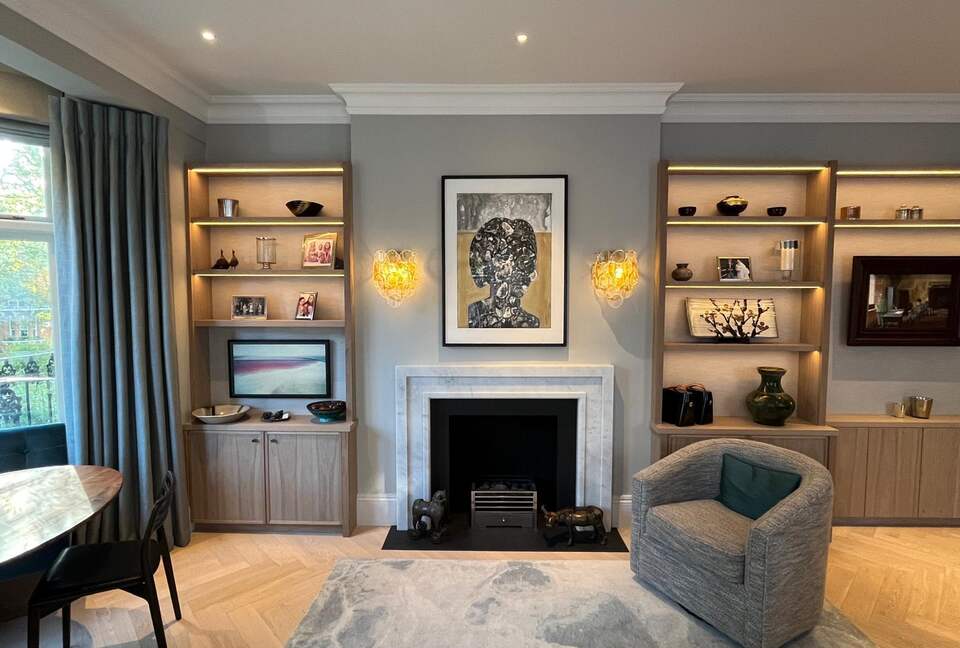 Luxurious Chelsea Retreat with Garden Square Access - London, United Kingdom