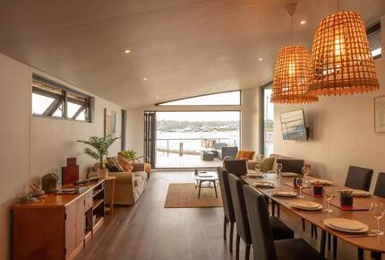 Bembridge Houseboat "Eleuthera" - Bembridge, United Kingdom