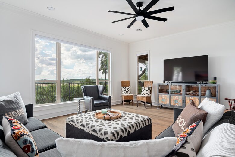 Charming Hill Country Retreat with Lake Travis Views - Spicewood, Texas