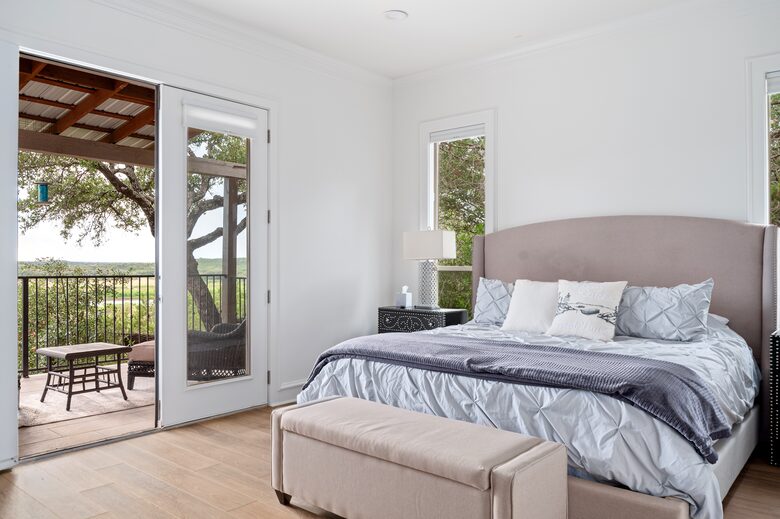 Charming Hill Country Retreat with Lake Travis Views - Spicewood, Texas