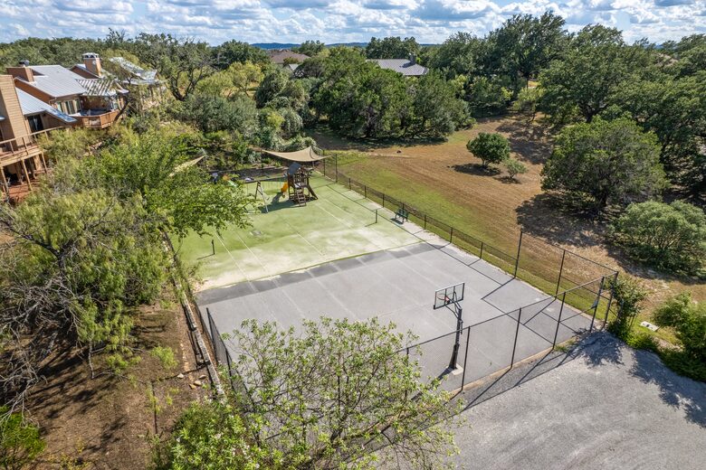 Charming Hill Country Retreat with Lake Travis Views - Spicewood, Texas