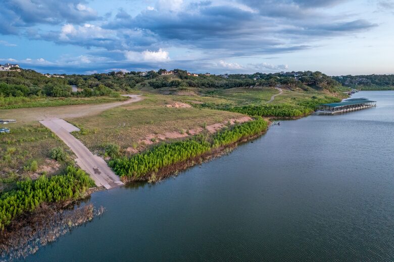 Charming Hill Country Retreat with Lake Travis Views - Spicewood, Texas