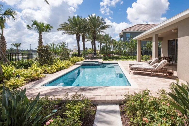 Elegant Encore Villa with Private Pool Near Orlando Attractions - Kissimmee, Florida