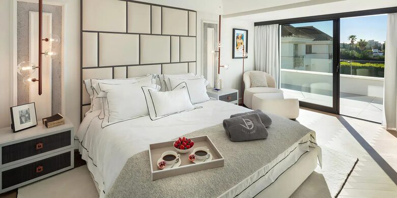 Elevated Elegance in Marbella’s Prestigious Golf Valley - Marbella, Spain