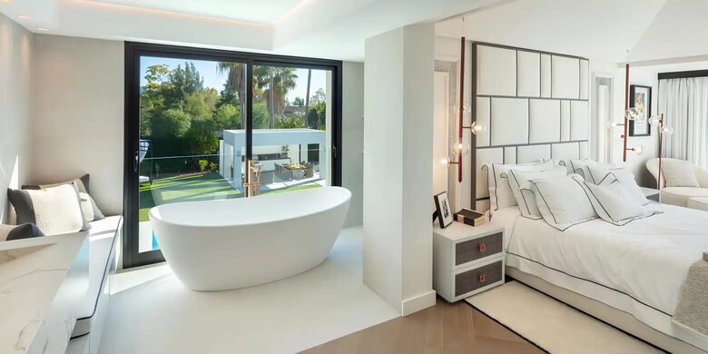 Elevated Elegance in Marbella’s Prestigious Golf Valley - Marbella, Spain