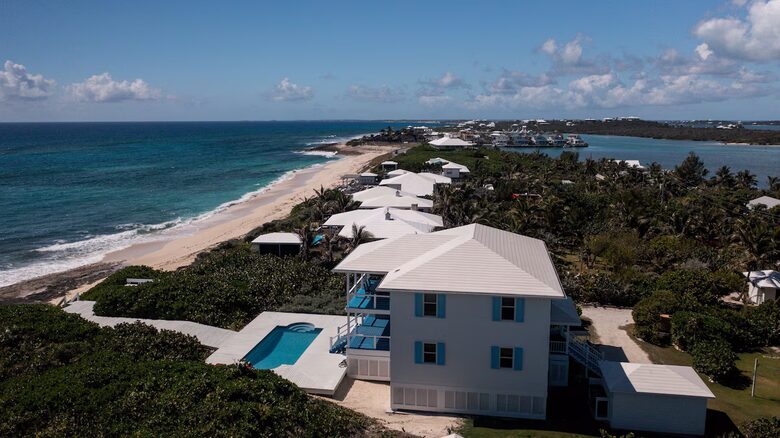 Panoramic Sea Views & Six King Suites in the Abacos - Elbow Cay, Bahamas