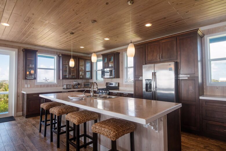 Panoramic Sea Views & Six King Suites in the Abacos - Elbow Cay, Bahamas