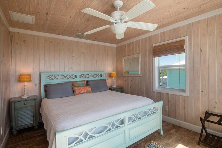 Panoramic Sea Views & Six King Suites in the Abacos - Elbow Cay, Bahamas