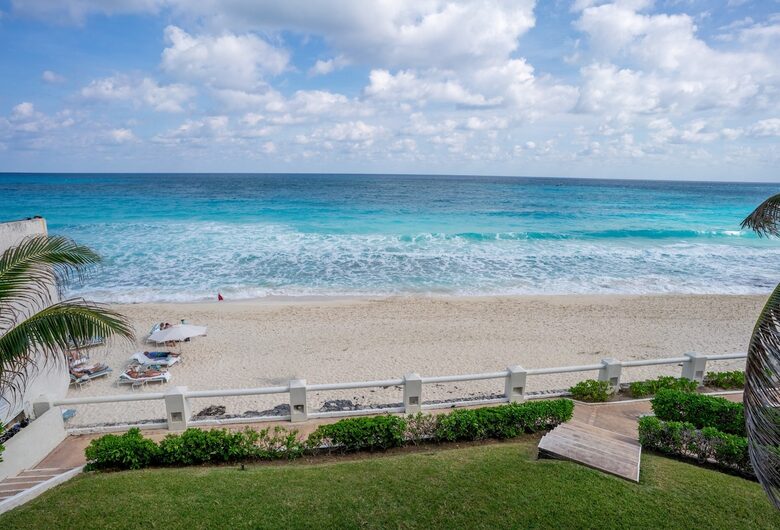 Premier Beachfront Living at Villa Nizuc - Cancún, Mexico