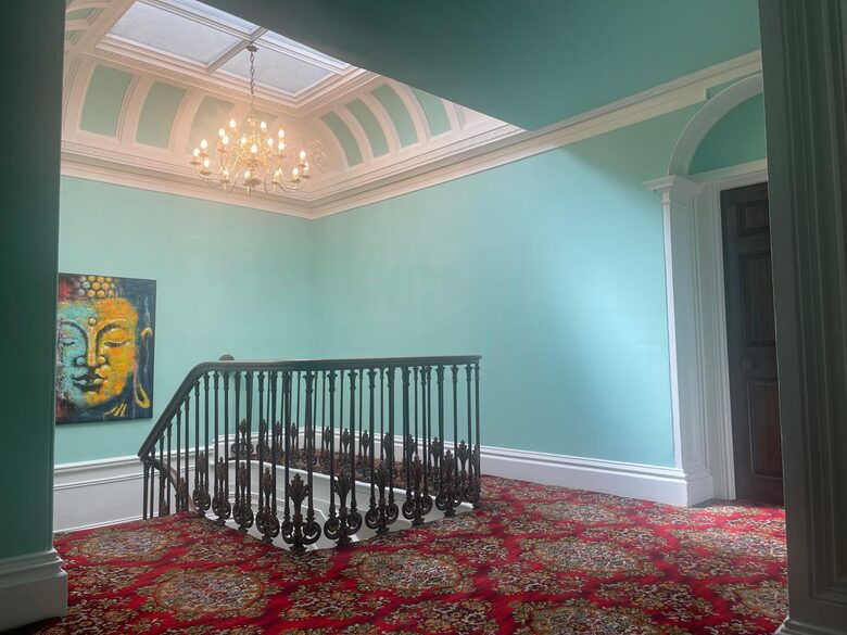 Majestic Halifax Estate with Heated Pool & Panoramic Views - Halifax, United Kingdom
