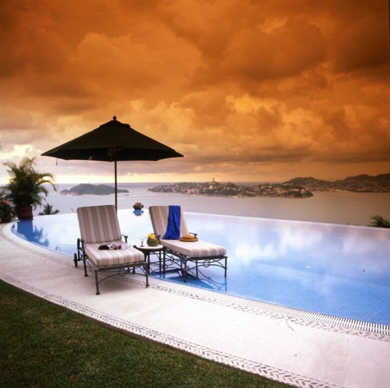 Elevated Elegance Over Acapulco Bay - Acapulco, Mexico