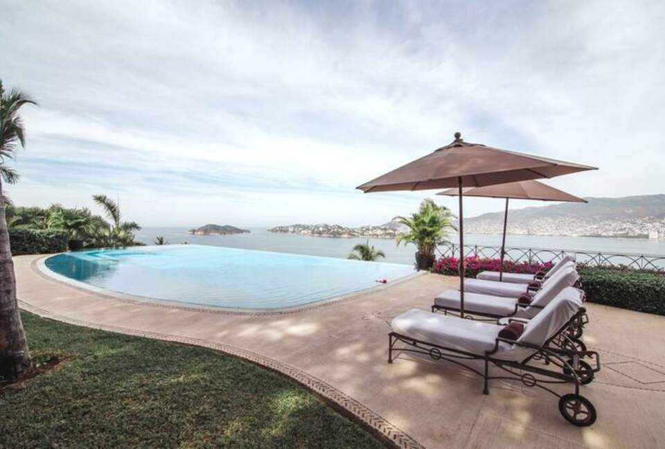 Elevated Elegance Over Acapulco Bay - Acapulco, Mexico