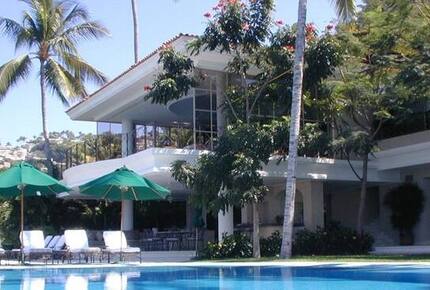 Elevated Elegance Over Acapulco Bay - Acapulco, Mexico