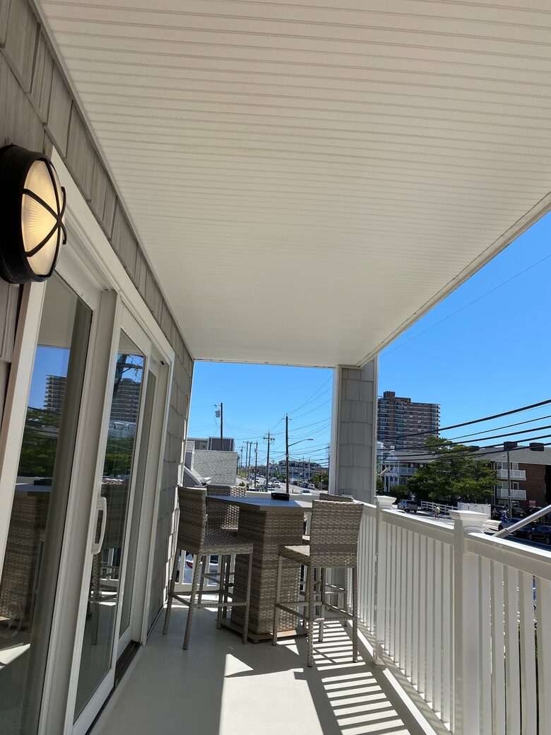 Elegant Beachside Townhome with Coastal Charm - Margate City, New Jersey