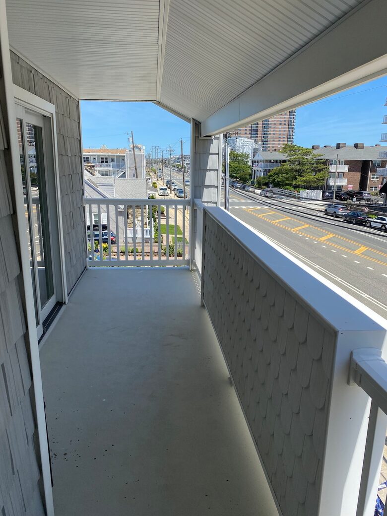 Elegant Beachside Townhome with Coastal Charm - Margate City, New Jersey