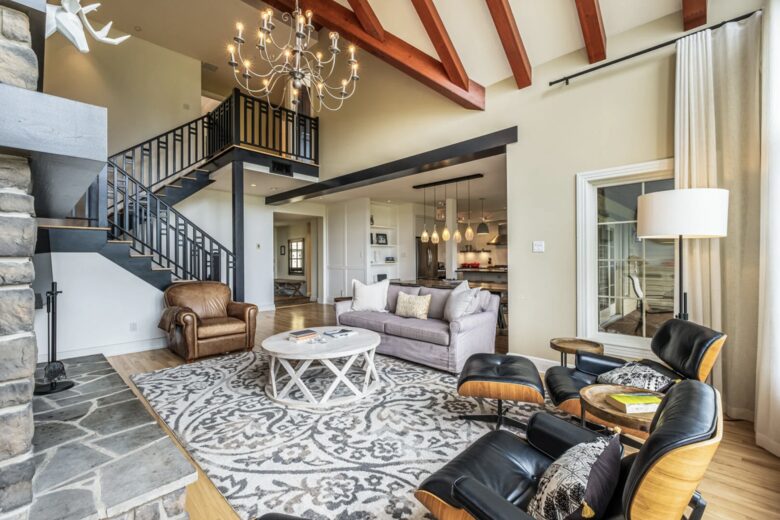 Ski in/ Ski Out Elegance Just Steps from the Village - Mont-Tremblant, Canada