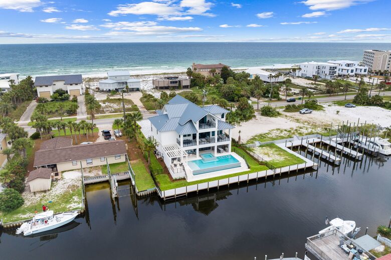 A Modern Harborfront Haven - Destin, Florida