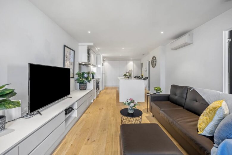 Cityscape Elegance on Melbourne’s Edge with Resort-Style Amenities - Brunswick, VIC, Australia