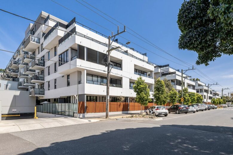 Cityscape Elegance on Melbourne’s Edge with Resort-Style Amenities - Brunswick, VIC, Australia