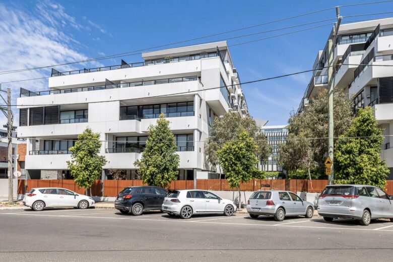 Cityscape Elegance on Melbourne’s Edge with Resort-Style Amenities - Brunswick, VIC, Australia