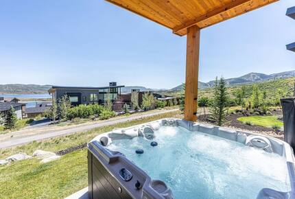Elevated Elegance Minutes from Deer Valley - Daniel, Utah