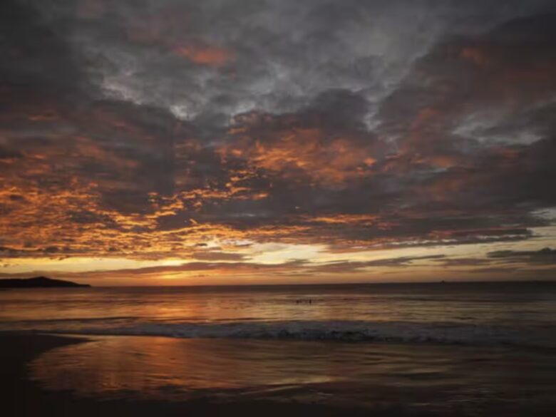 Flamingo Beachfront Retreat with Private Pool & Chef Option - Playa Flamingo, Costa Rica