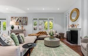 Elegant Mountain Escape in Leura's Leafy Heart - Leura, Australia