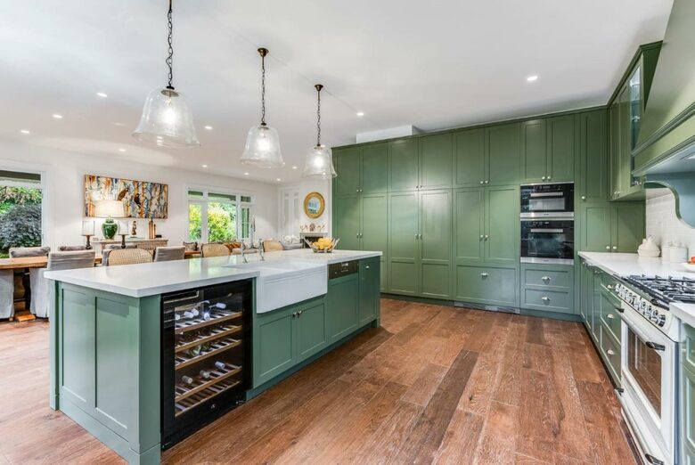Elegant Mountain Escape in Leura's Leafy Heart - Leura, Australia