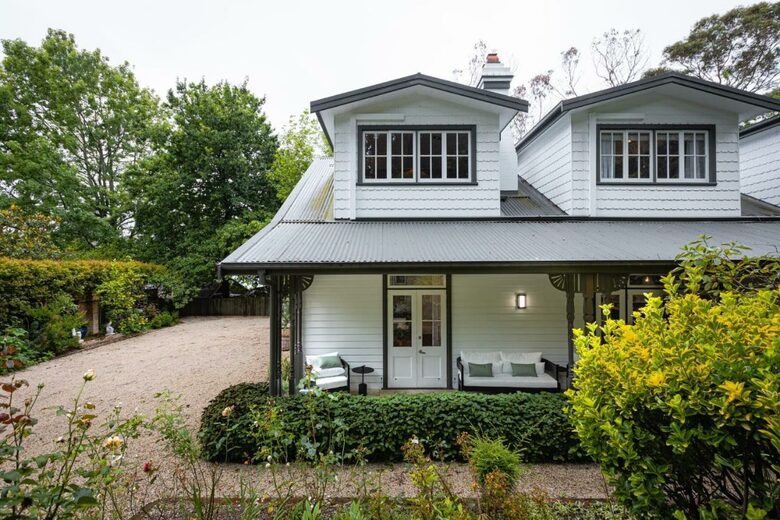 Elegant Mountain Escape in Leura's Leafy Heart - Leura, Australia