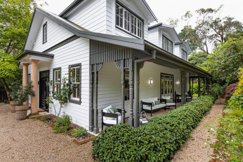 Elegant Mountain Escape in Leura's Leafy Heart - Leura, Australia