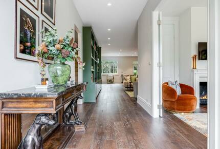 Elegant Mountain Escape in Leura's Leafy Heart - Leura, Australia