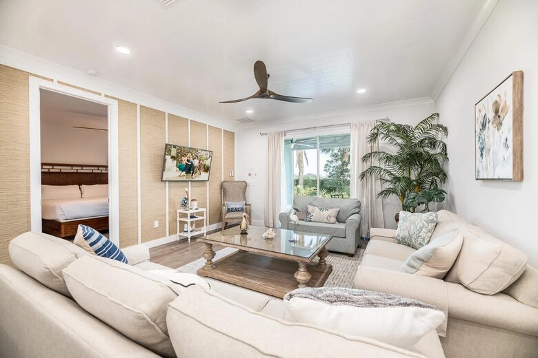 Elegant Encore Villa with Private Pool Near Orlando Attractions - Kissimmee, Florida