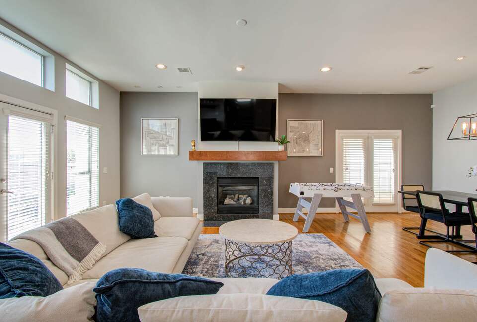 Urban Comfort in the Heart of Houston Heights - Houston, Texas