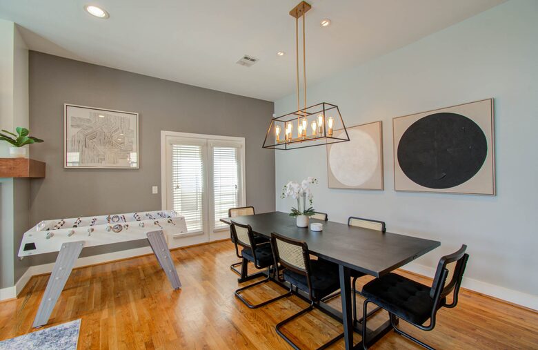Urban Comfort in the Heart of Houston Heights - Houston, Texas