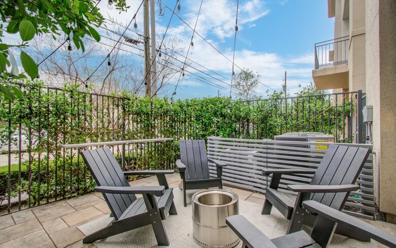 Urban Comfort in the Heart of Houston Heights - Houston, Texas